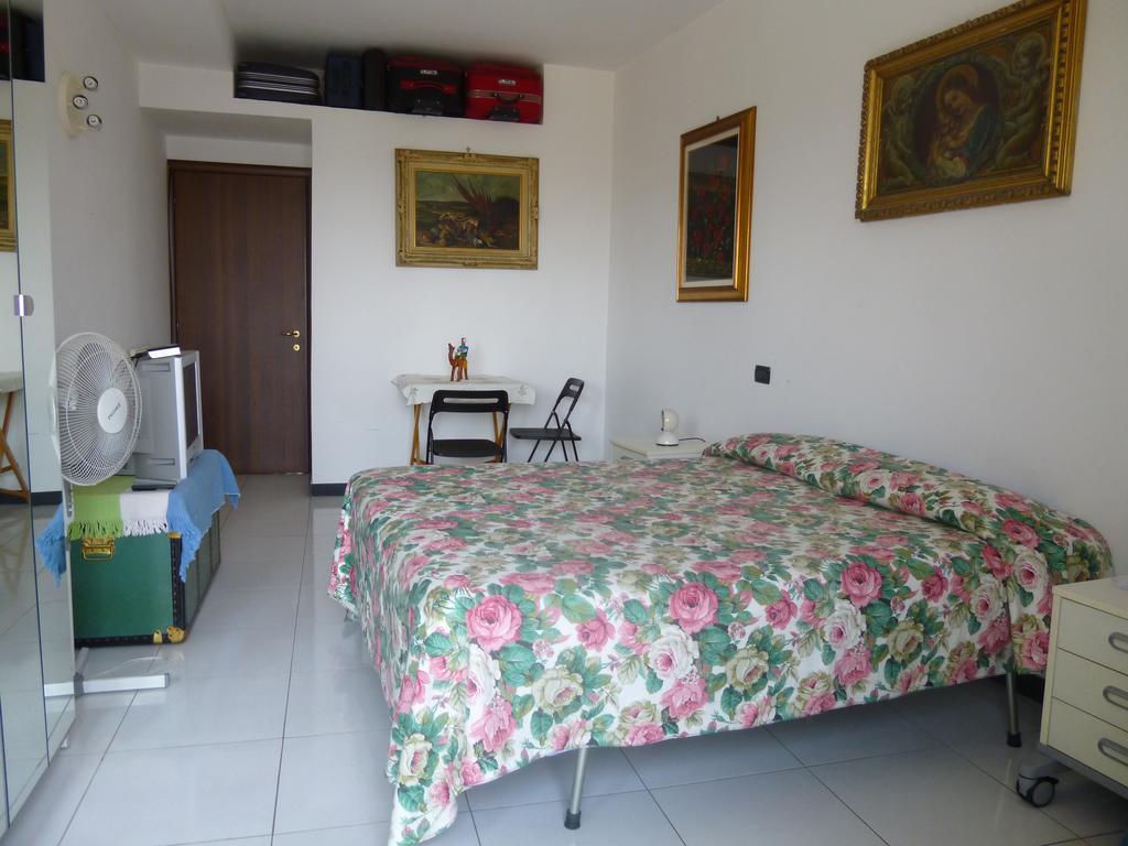 B&B Il Blu Di Genova Ruang foto